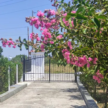 Katerina's Countryside And Sea House בית כפרי ניאה אירקליה