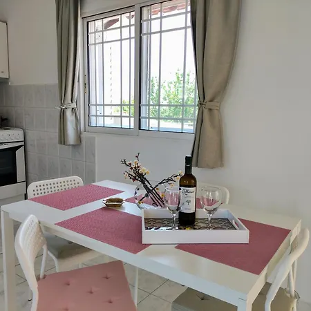 Katerina's Countryside And Sea House Ferienhaus Nea Iraklia
